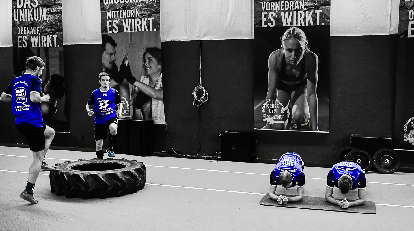 SG Geschwand / Wolfsberg 1. Mannschaft vom Gschonda Wolfsrudel beim Cross Gym Training mit Bastian Lumpp in der Sportwelt Pegnitz
