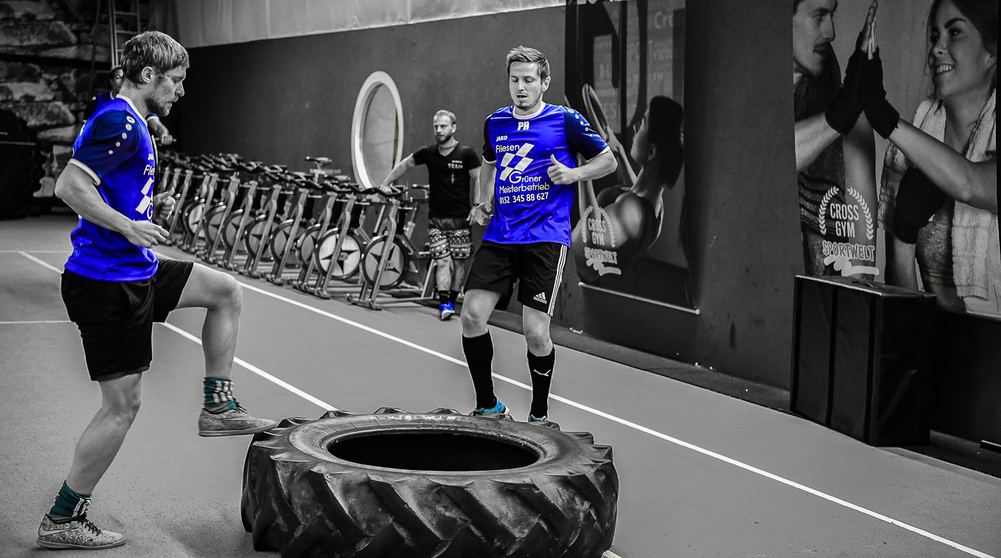 SG Geschwand / Wolfsberg 1. Mannschaft vom Gschonda Wolfsrudel beim Cross Gym Training mit Bastian Lumpp in der Sportwelt Pegnitz